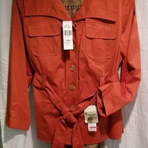 Timeless 2 piece pant outfit by Jones New York.